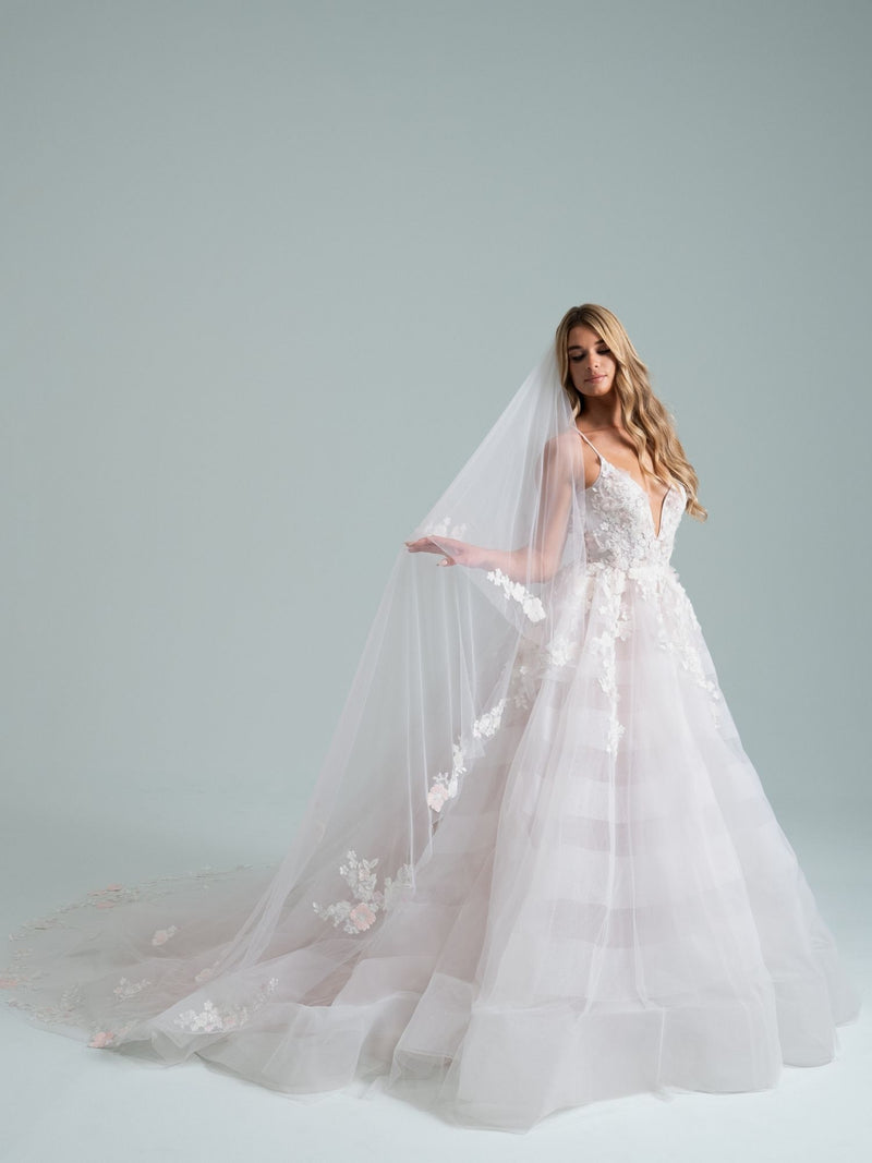 La Vie En Fleurs Veil