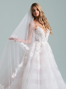 La Vie En Fleurs Veil