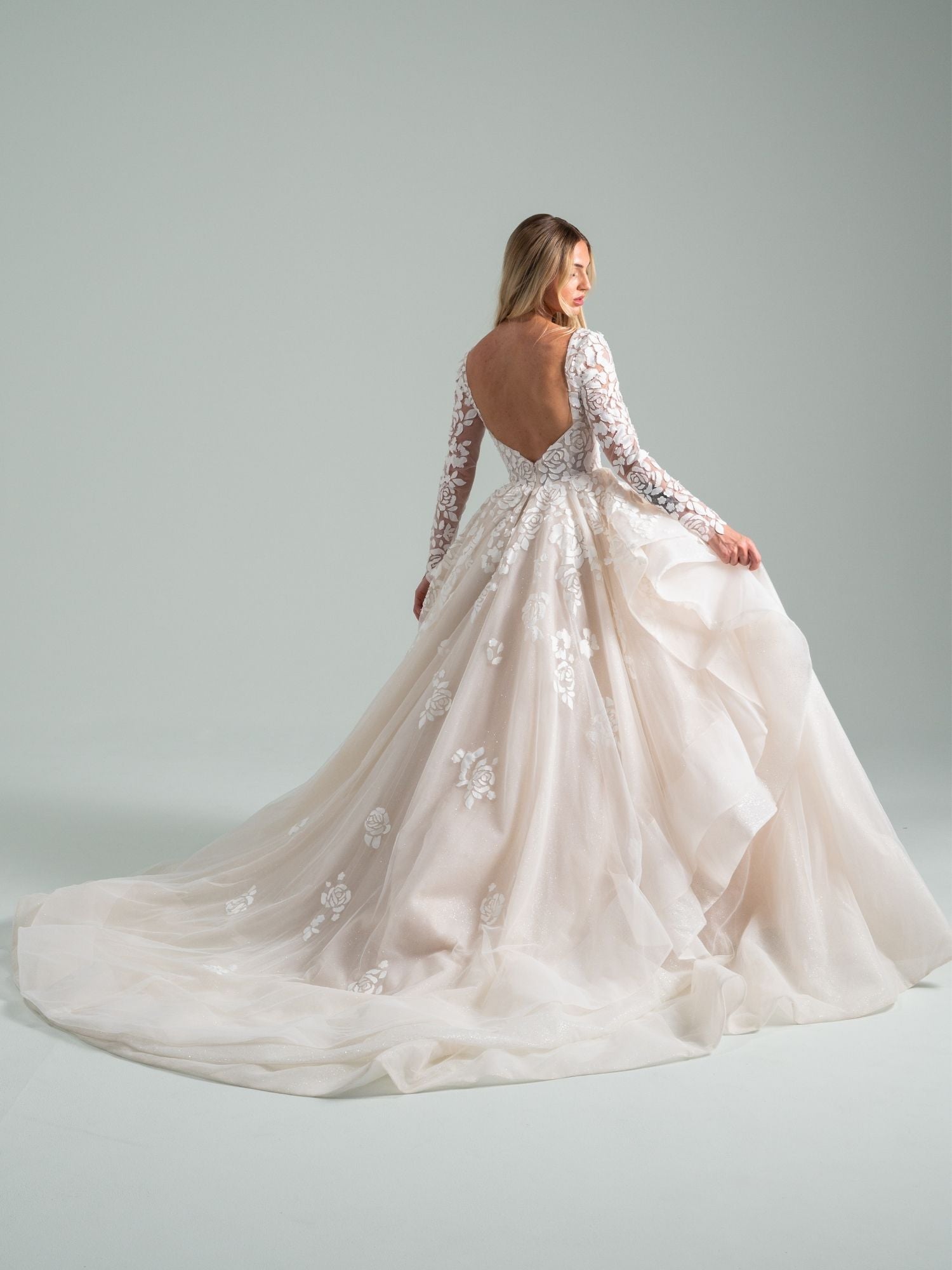 hayley paige long sleeve dress I dont play favorites when it comes to the HP gown library. But if I did. , Episode 4 of #justgotpaiged takes us down memory lane. 10 years ago, a few dresses were designed for a nice little